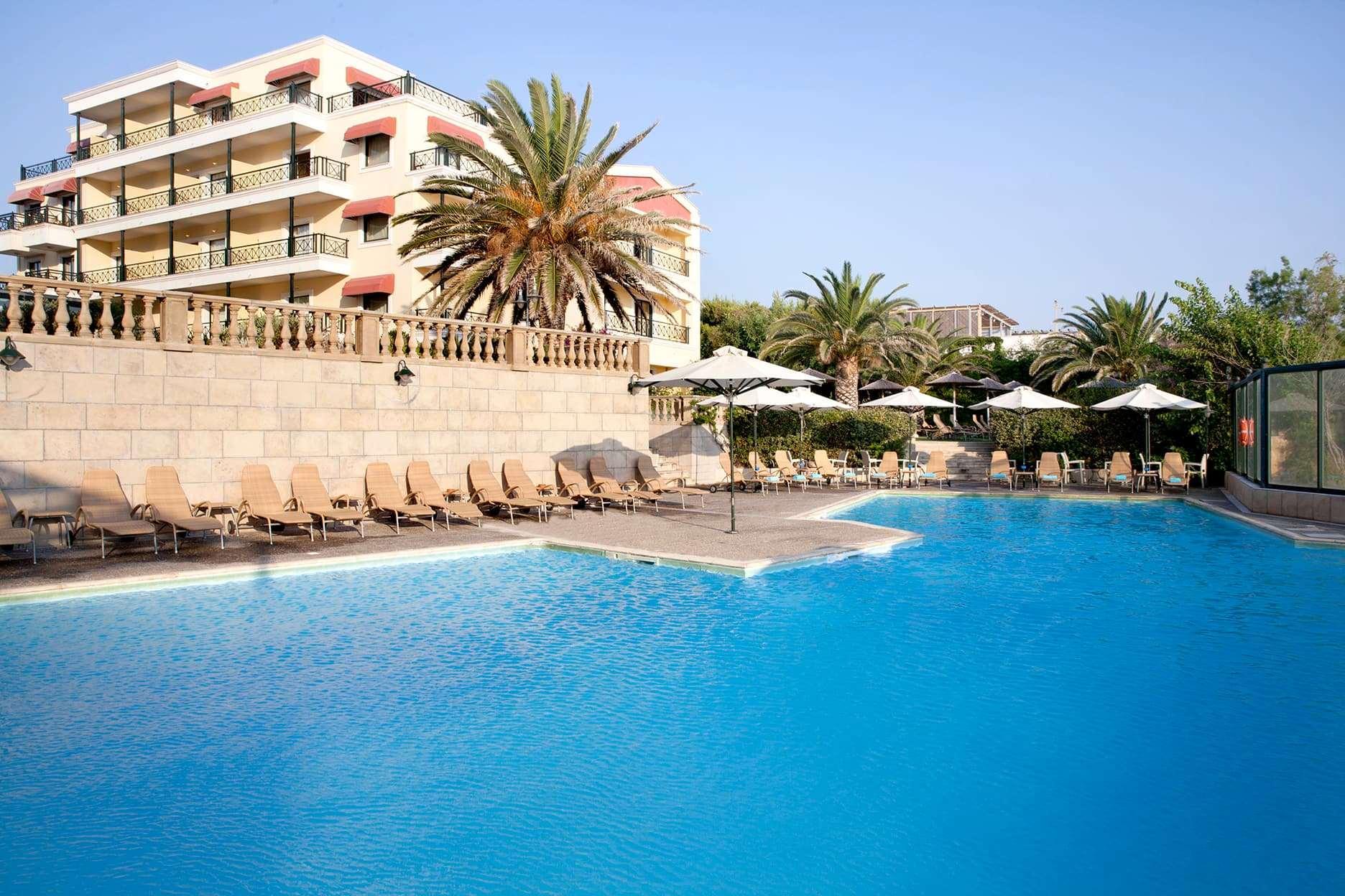 מלון Ramada By Wyndham , Athens Club Attica Riviera מאטי