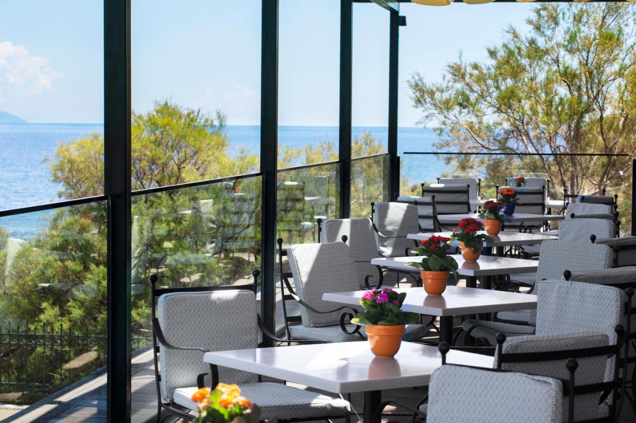 Ramada By Wyndham , Athens Club Attica Riviera מלון