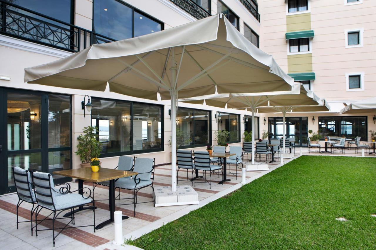 Ramada By Wyndham , Athens Club Attica Riviera מלון מאטי