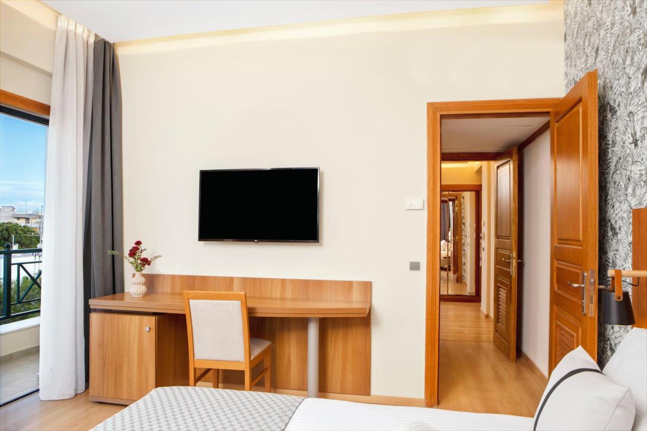 Ramada By Wyndham , Athens Club Attica Riviera מאטי