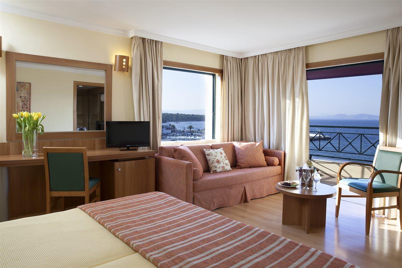 Ramada By Wyndham , Athens Club Attica Riviera