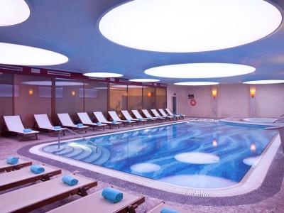Ramada By Wyndham , Athens Club Attica Riviera מלון 5*